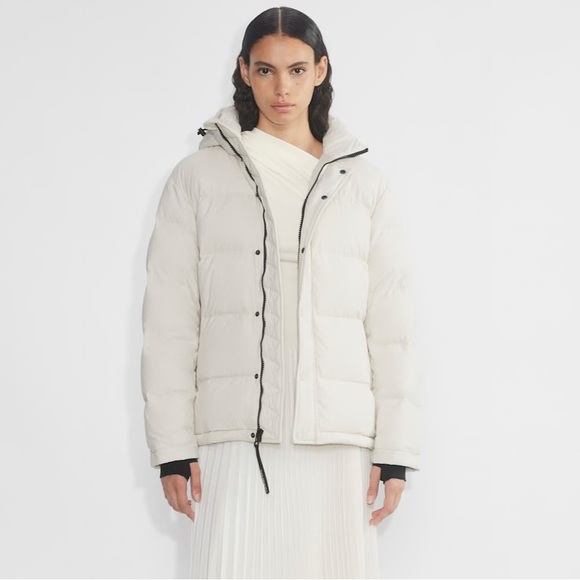 Aritzia Tna THE SUPER PUFF - cliMATTE - in Matte Pearl - Picture 13 of 15